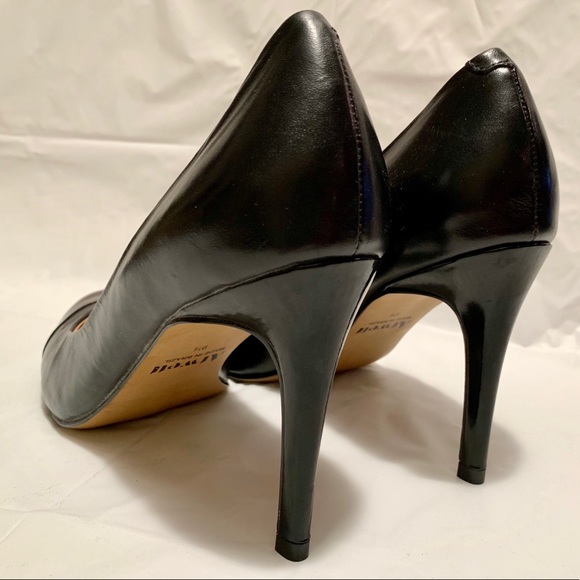 Cap-toe pump - Picture 3 of 6